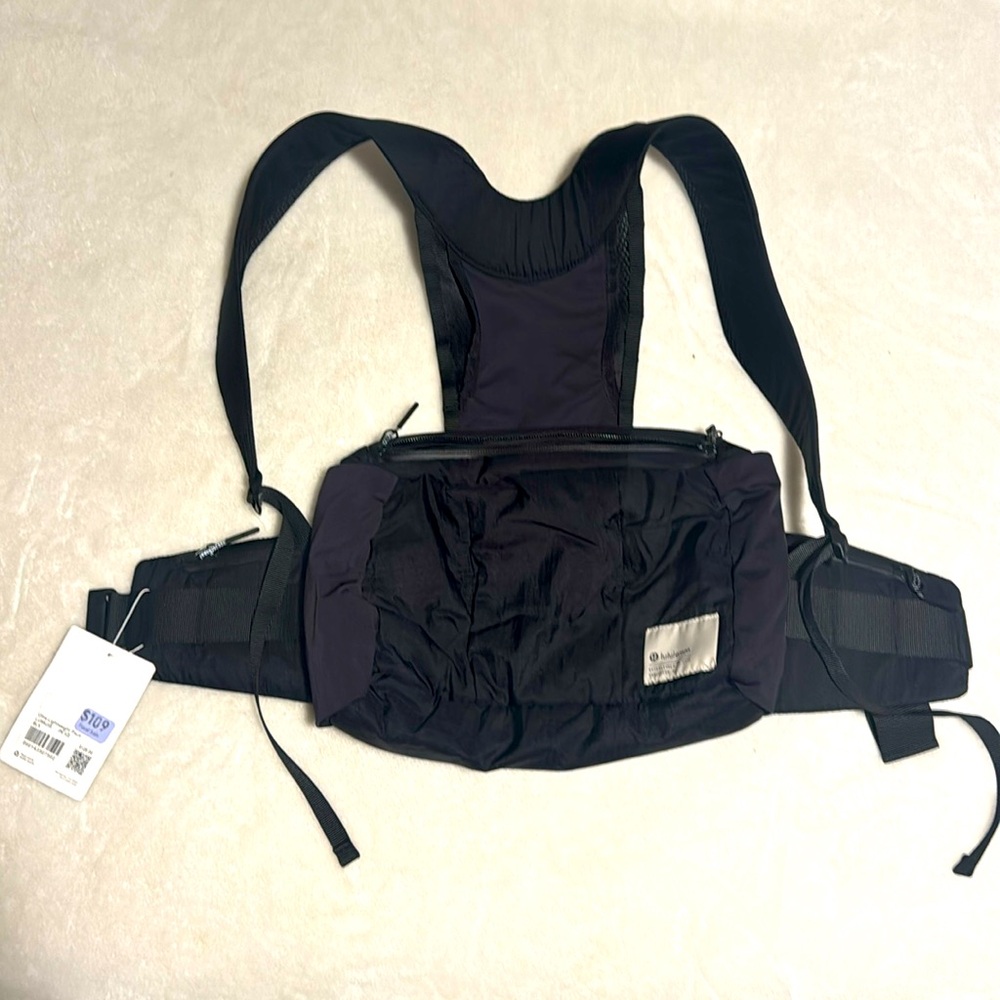 NEW With Tags Lululemon Black Unixes One Size Bag Ultra-Lightweight Pack Hiking
